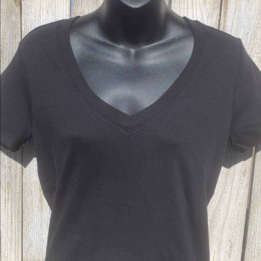 Black Tee - Picture 2 of 5